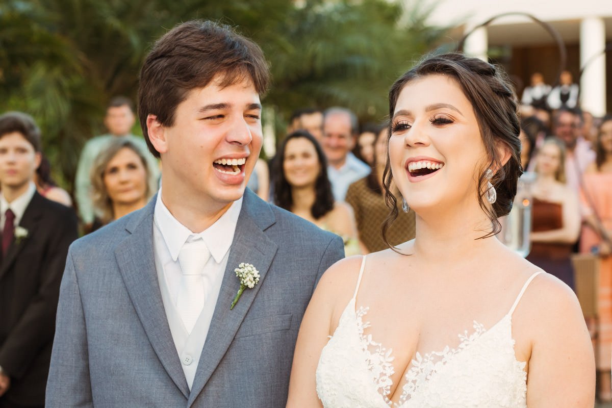 Aline e Thalles - Casamento realizado no Sposato festas em Leopoldina e registrado pelo fotógrafo de casamento Edu Nogueira. Fotografia de casamento.
