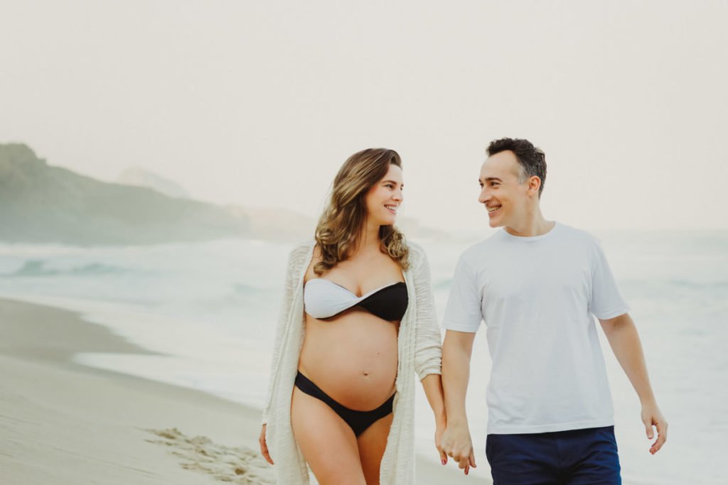 Ensaio de gestante no Rio de Janeiro registrado pelo fotógrafo de família Edu Nogueira. Book de gestante e Fotografia de Família.