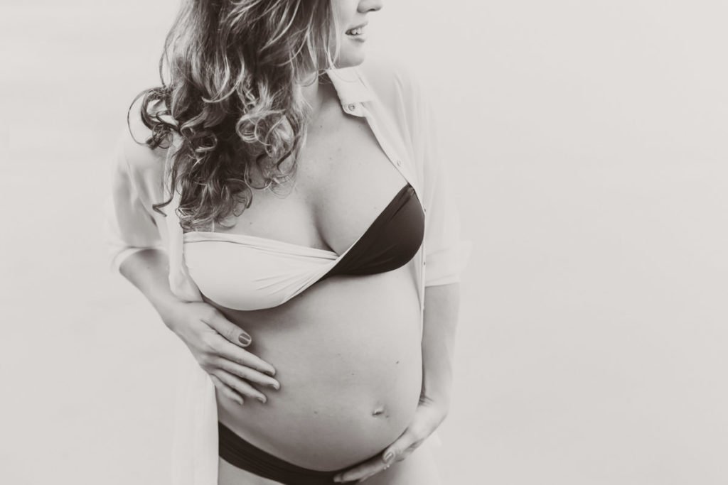 Ensaio de gestante no Rio de Janeiro registrado pelo fotógrafo de família Edu Nogueira. Book de gestante e Fotografia de Família.